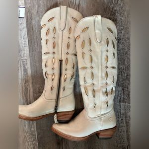 Worn Once ‘Saylor’ Ariat Boots